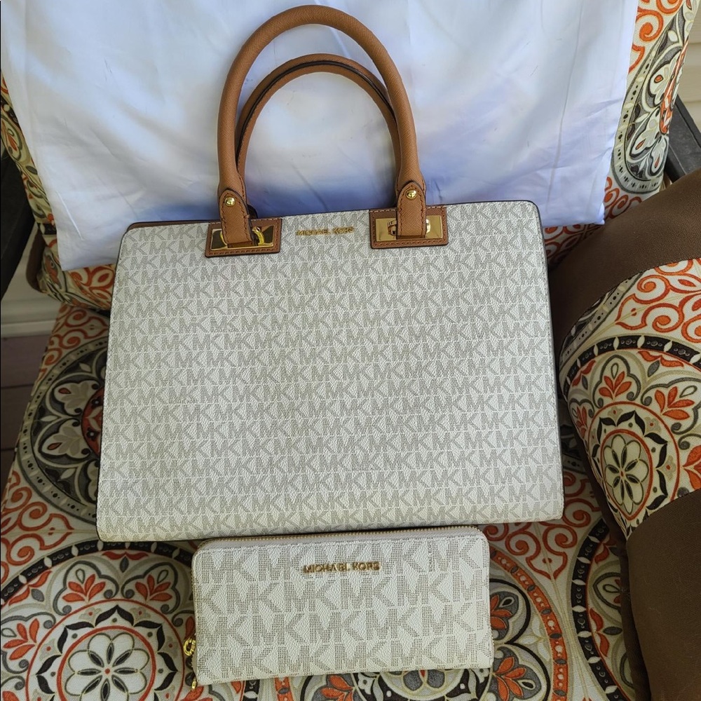 Michael Kors tote and wallet